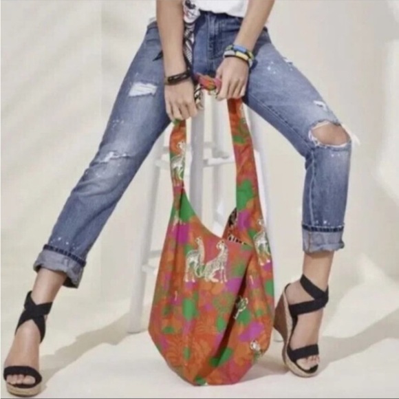 CAbi 100% Boyfriend Distressed Jeans - Style #5884 PO#224115 - Picture 12 of 14